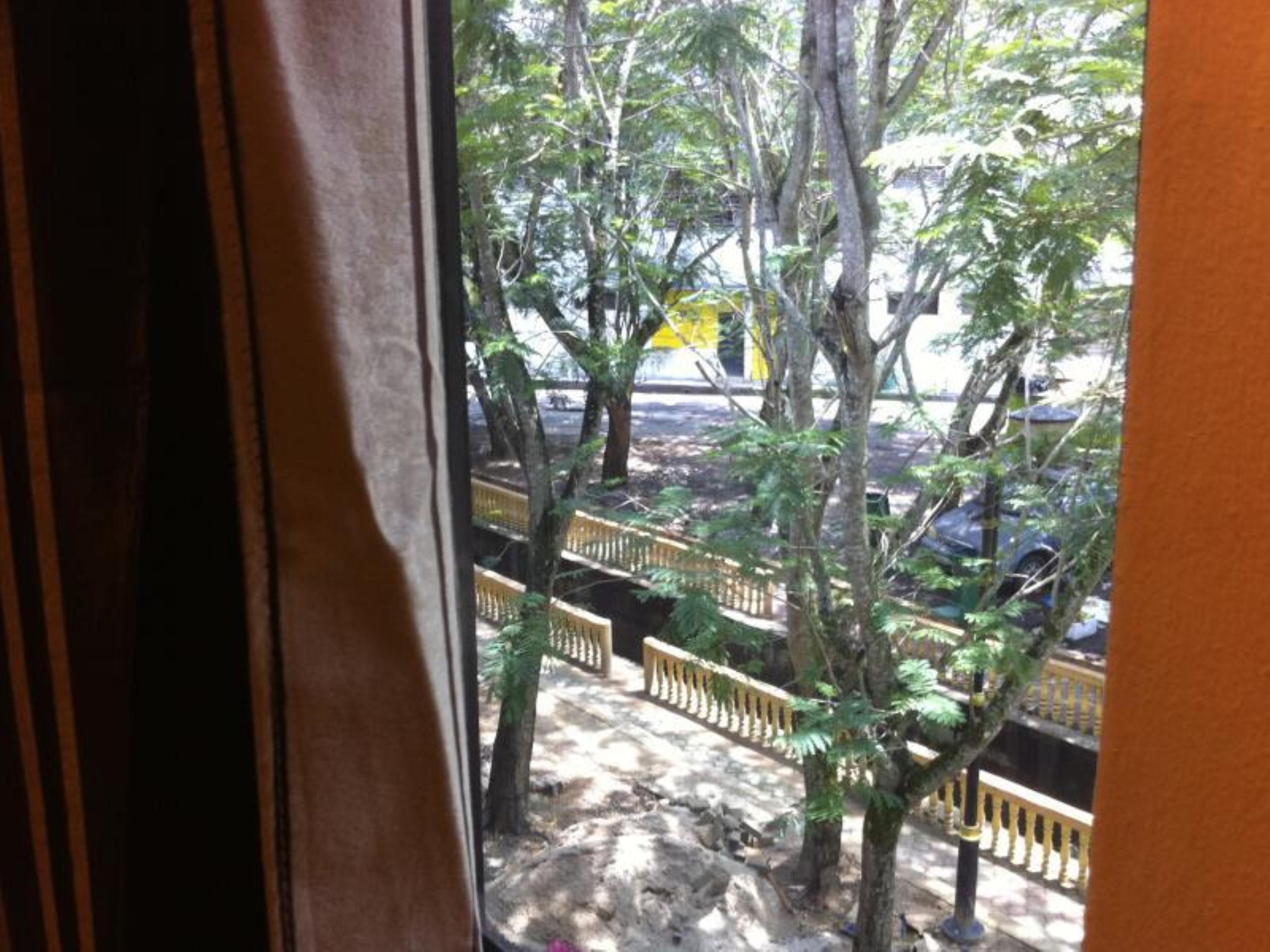 โรงแรมลังกาวี อัพทาวน์ กัวห์ ภายนอก รูปภาพ